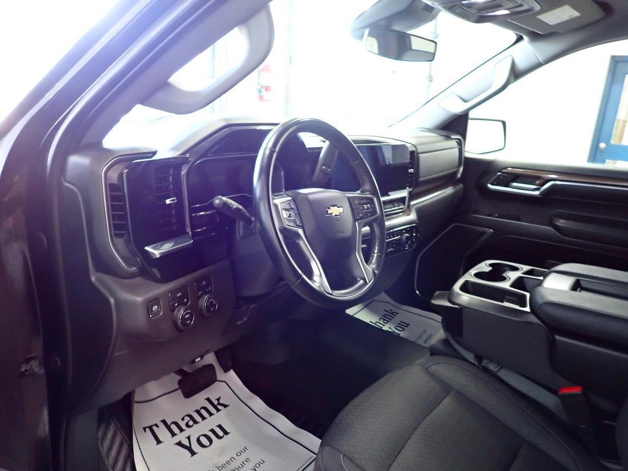 2023 Chevrolet Silverado 1500 LT 4WD CREW CAB Listowel ON
