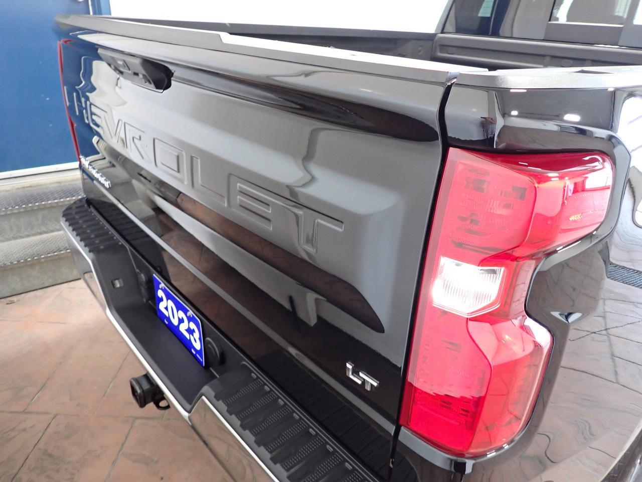 2023 Chevrolet Silverado 1500 LT 4WD CREW CAB Listowel ON