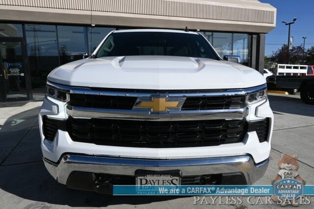 2023 Chevrolet Silverado 1500 LT / 4X4 / Crew Cab / Auto Start / Power & Heated Cloth Seats / Heated Steering Wheel / Seats 6 / Lane Departure Alert / Apple CarPlay & Android Auto / Back Up Camera / Bed Liner / Tow Pkg / 1-Owner