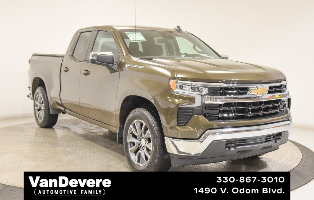 Used 2023 Chevrolet Silverado 1500 LT 4WD