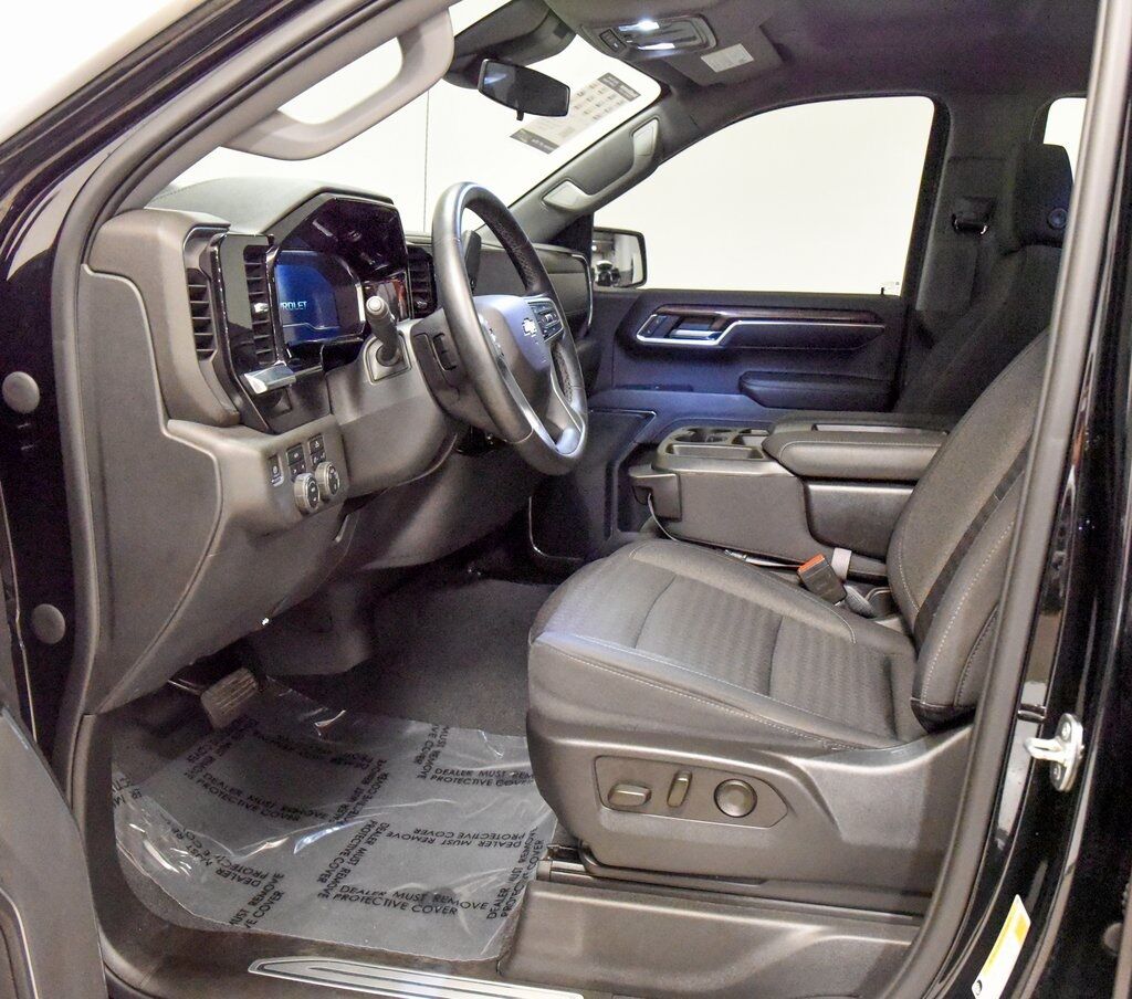 2023 Chevrolet Silverado 1500 LT Akron