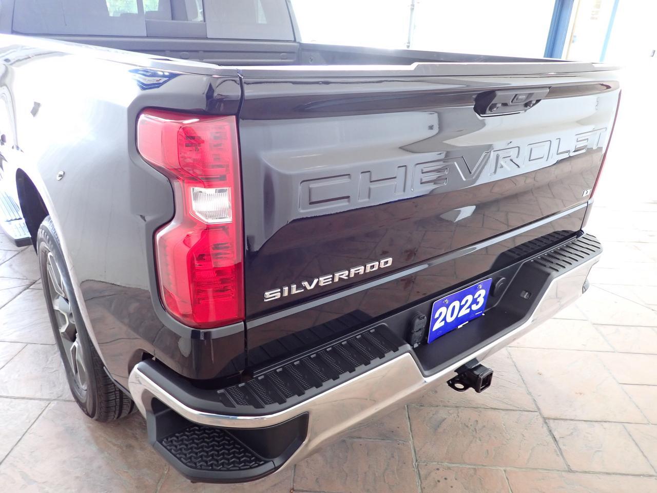 2023 Chevrolet Silverado 1500 LT CREW CAB 4WD Listowel ON