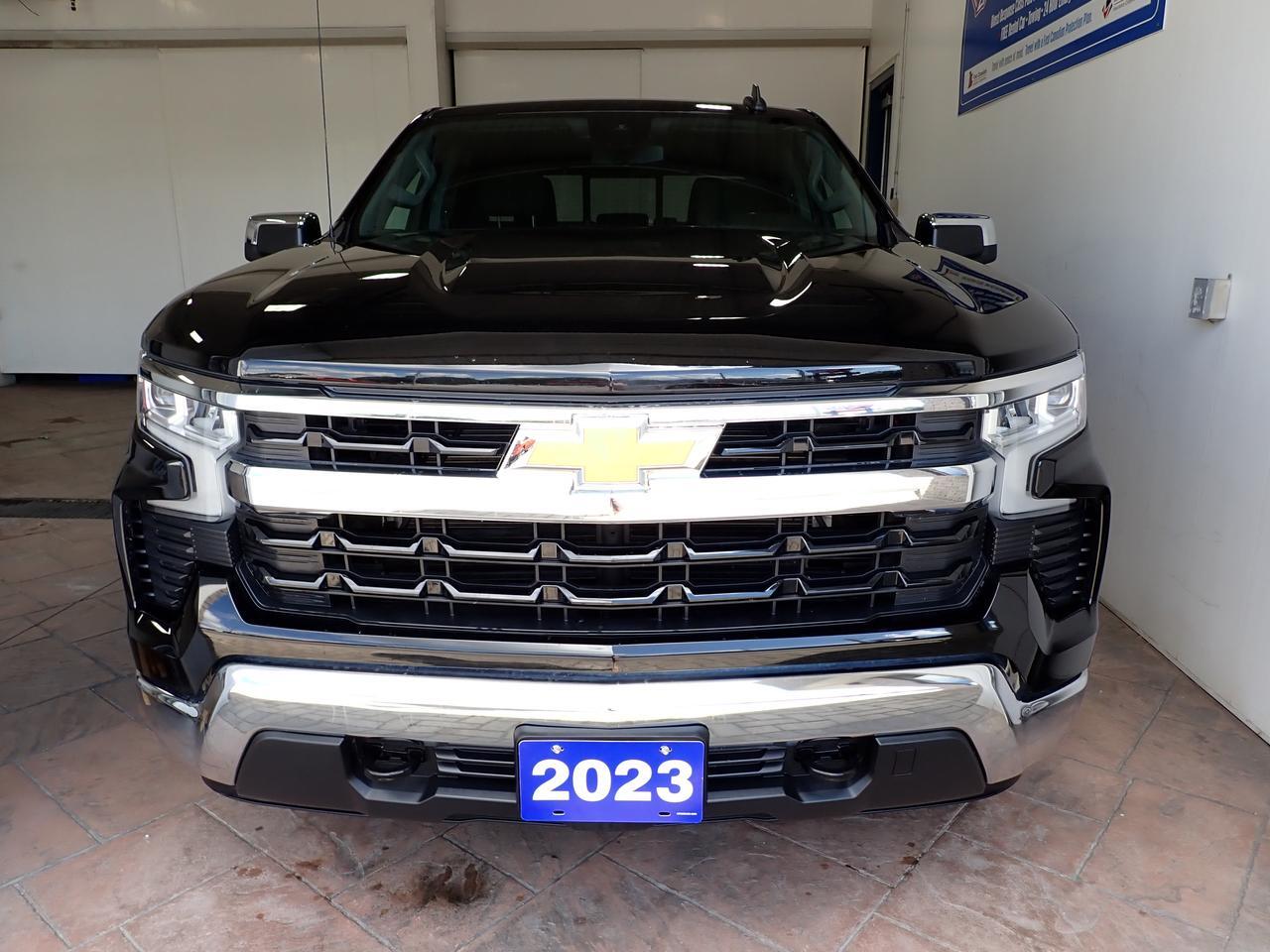 2023 Chevrolet Silverado 1500 LT CREW CAB 4WD Listowel ON