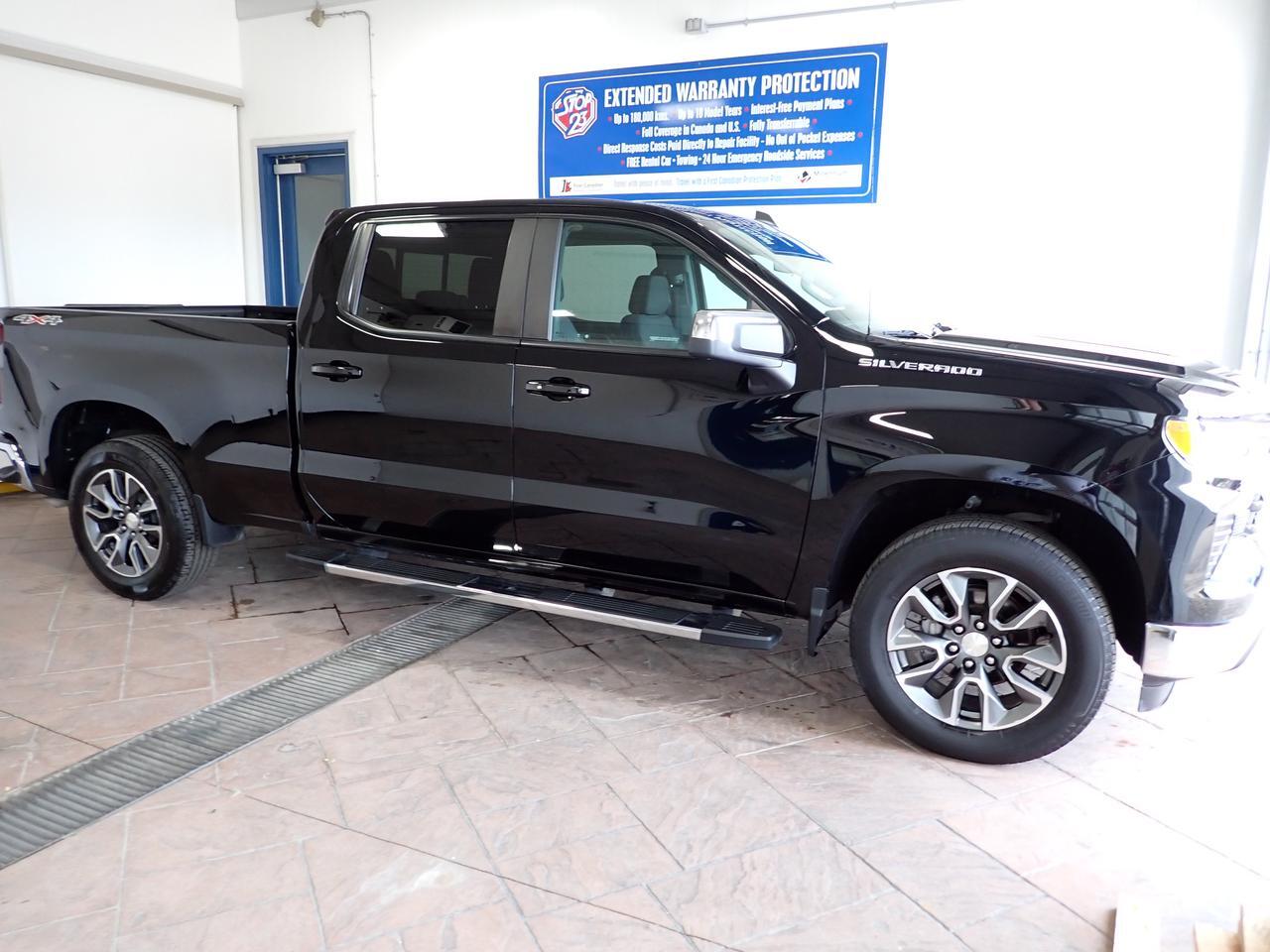 2023 Chevrolet Silverado 1500 LT CREW CAB