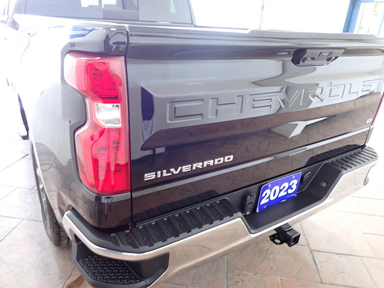 2023 Chevrolet Silverado 1500 LT CREW CAB Listowel ON