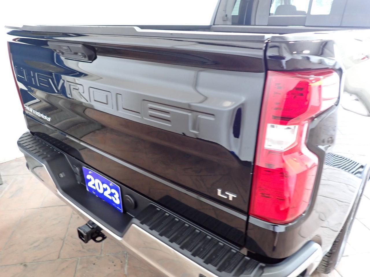 2023 Chevrolet Silverado 1500 LT CREW CAB Listowel ON