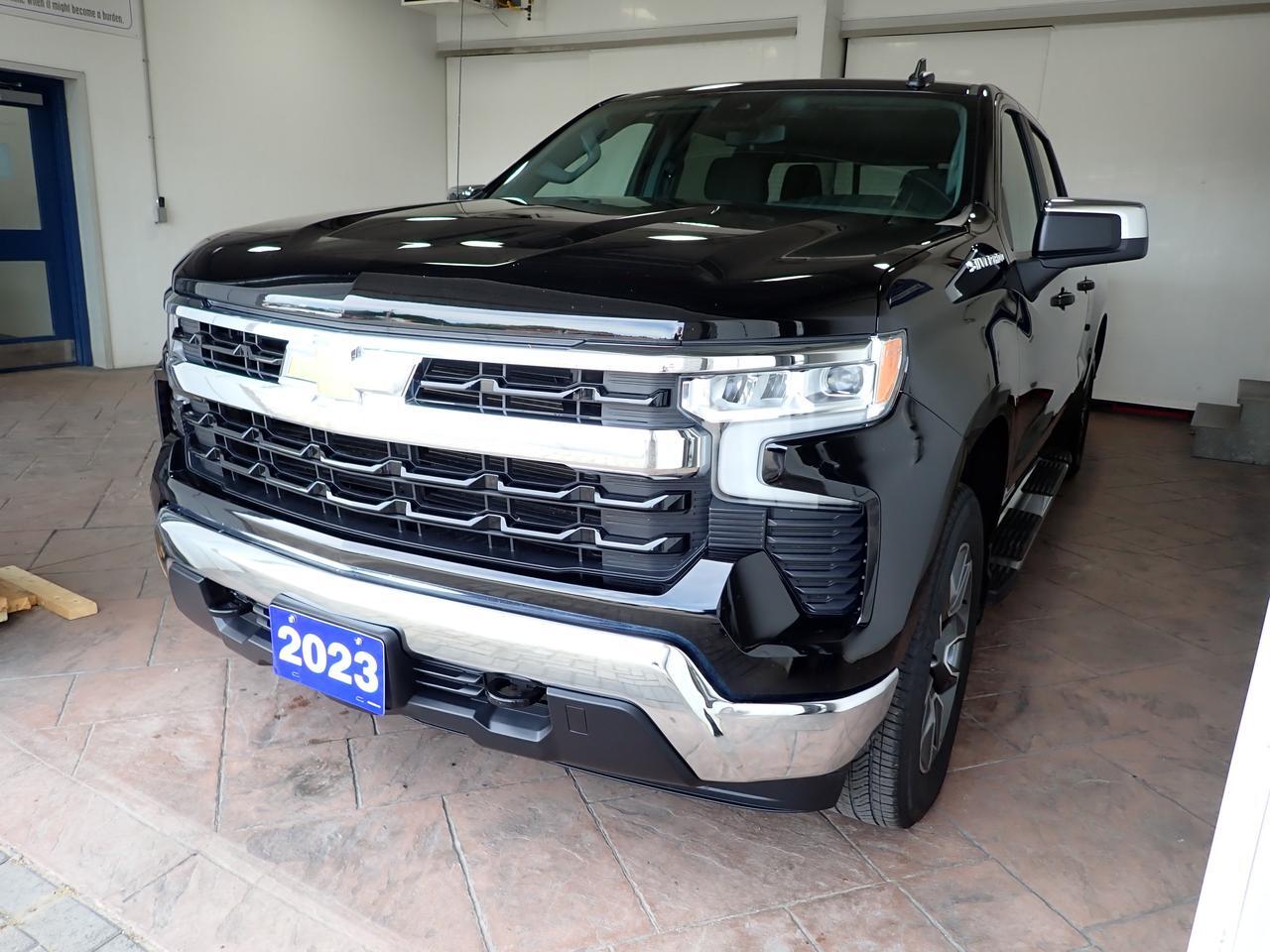 2023 Chevrolet Silverado 1500 LT CREW CAB Listowel ON
