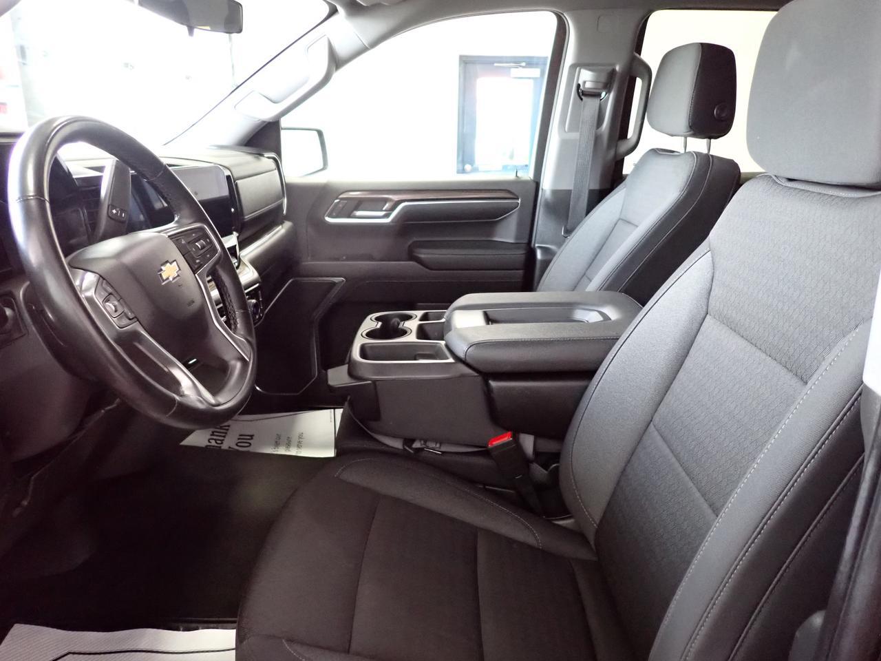 2023 Chevrolet Silverado 1500 LT CREW CAB Listowel ON