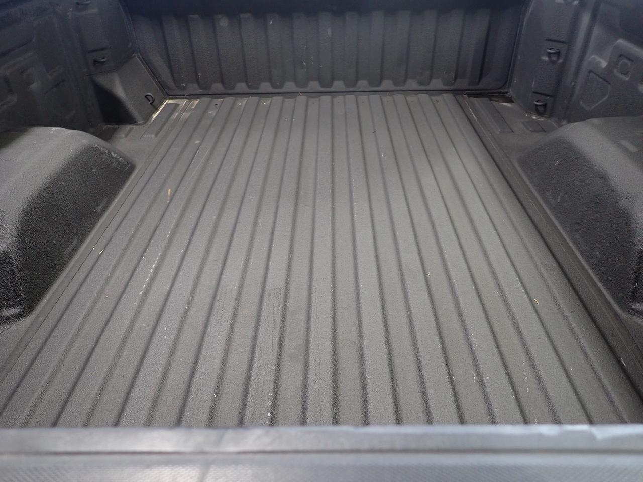2023 Chevrolet Silverado 1500 LT CREW CAB Listowel ON