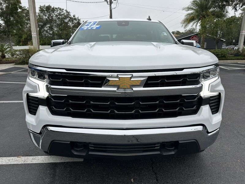2023 Chevrolet Silverado 1500 LT photo 4