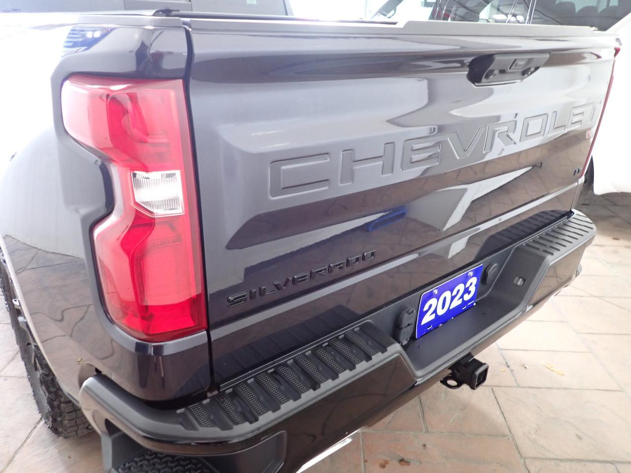 2023 Chevrolet Silverado 1500 LT Trail Boss 4WD LEATHER SUNROOF CREW CAB *DIESEL* Listowel ON
