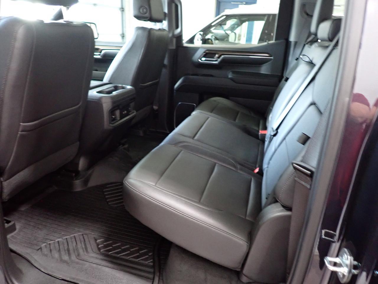 2023 Chevrolet Silverado 1500 LT Trail Boss 4WD LEATHER SUNROOF CREW CAB *DIESEL* Listowel ON