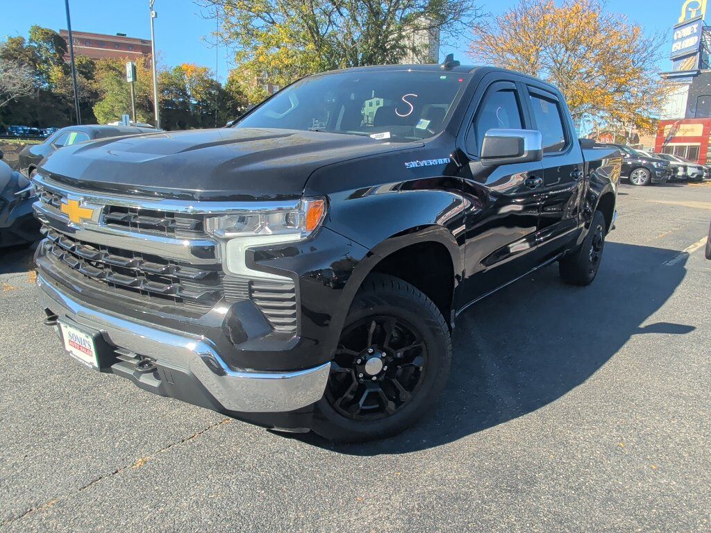 2023 Chevrolet Silverado 1500 LT