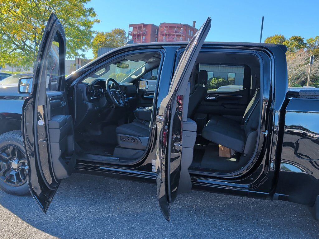 2023 Chevrolet Silverado 1500 LT Worcester MA