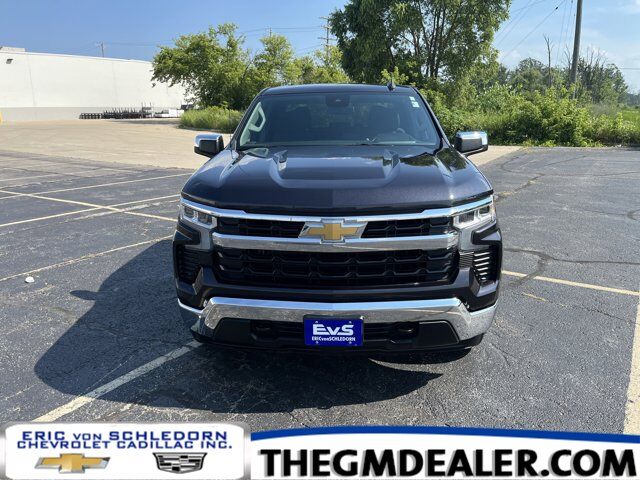 2023 Chevrolet Silverado 1500 LT Z71 Crew Cab 4WD 5.3L w/18s Spray-OnBedliner RemoteStart HtdSeats HtdSteeringWheel Milwaukee WI