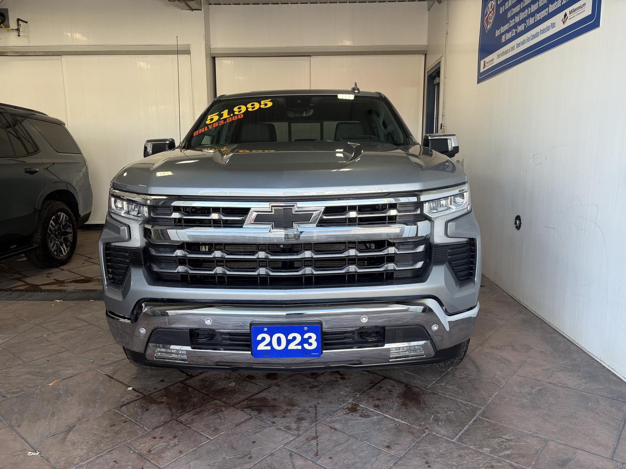 2023 Chevrolet Silverado 1500 LTZ 4WD CREW CAB Z71 SUNROOF 5.8 BOX Listowel ON