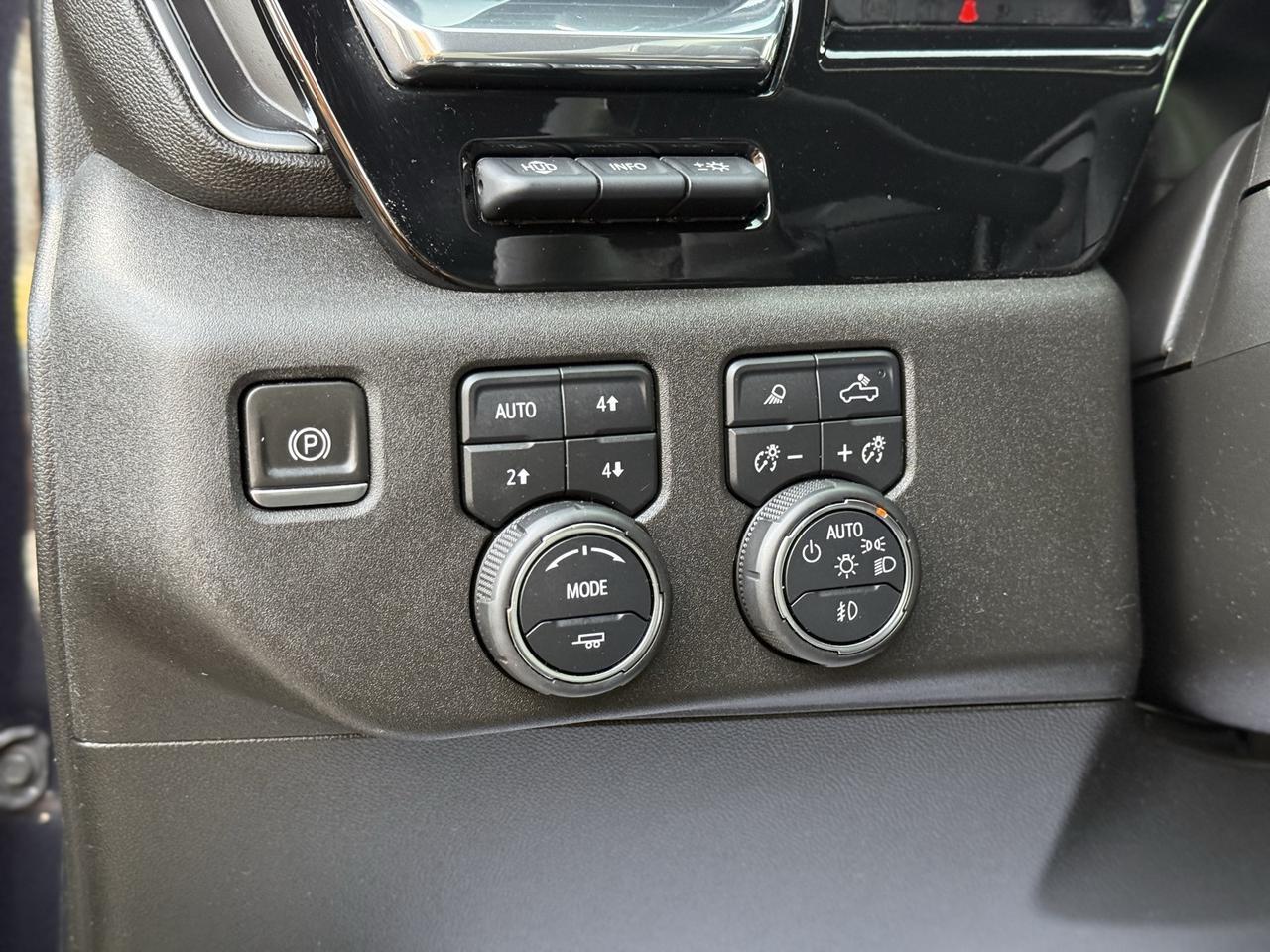 2023 Chevrolet Silverado 1500 LTZ Crestwood KY