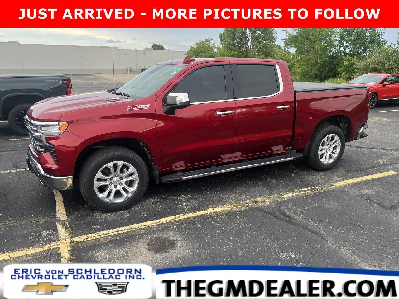 2023 Chevrolet Silverado 1500 LTZ Z71 Crew Cab 4WD 3.0L DurmaxDiesel w/Spray-OnBedliner ChromeAssistSteps