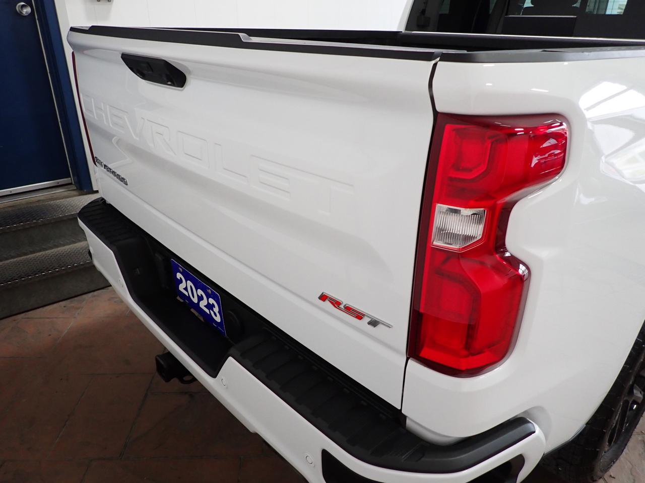 2023 Chevrolet Silverado 1500 RST 4WD CREW CAB LEATHER NAVI Listowel ON