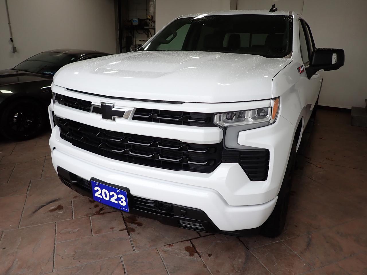 2023 Chevrolet Silverado 1500 RST 4WD CREW CAB LEATHER SUNROOF Listowel ON