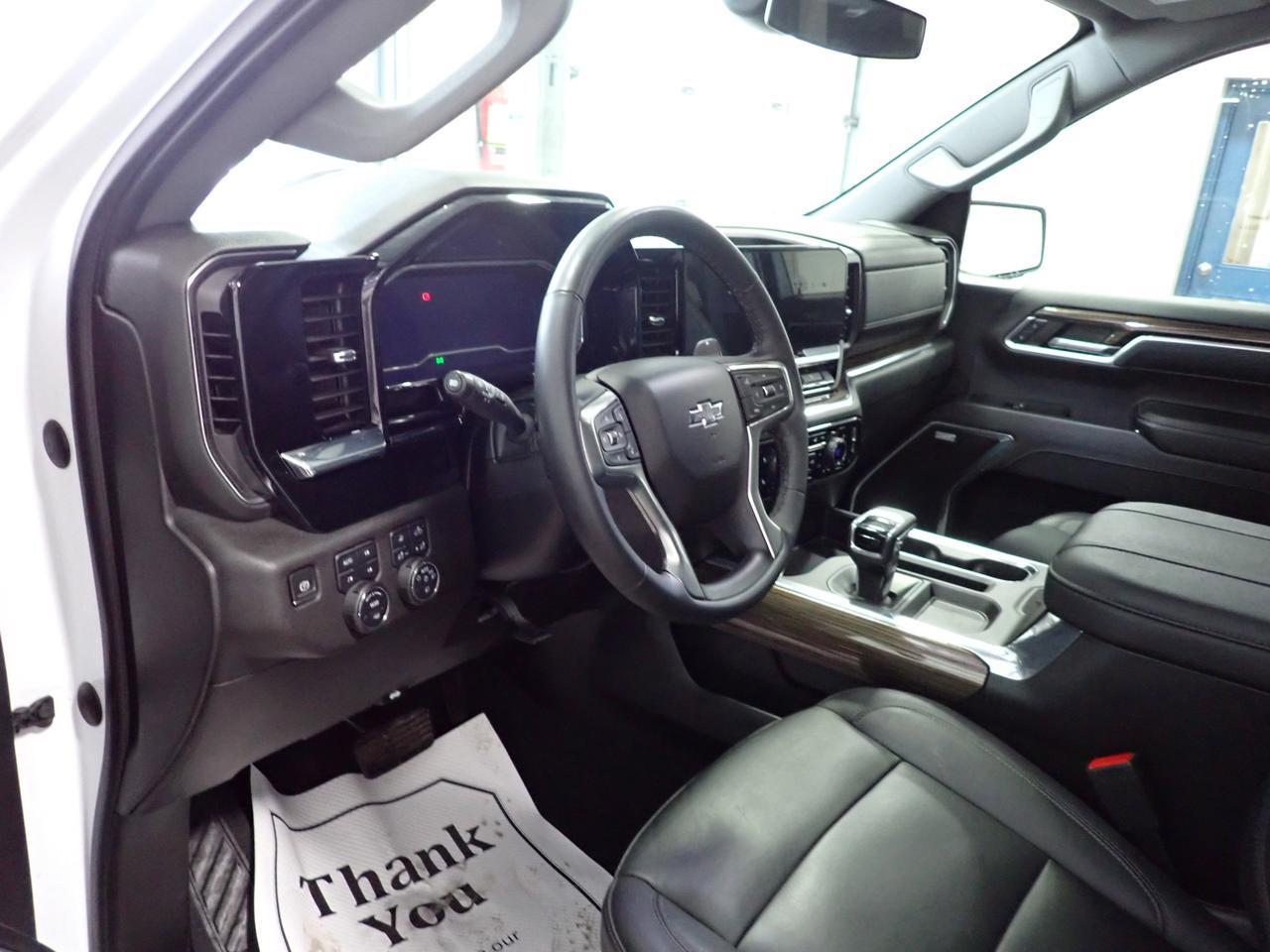 2023 Chevrolet Silverado 1500 RST 4WD CREW CAB LEATHER SUNROOF Listowel ON