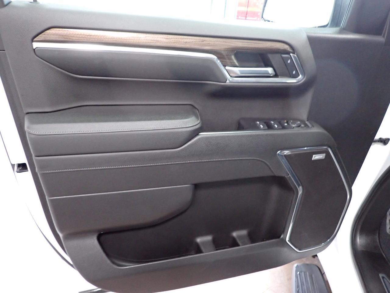 2023 Chevrolet Silverado 1500 RST 4WD CREW CAB LEATHER SUNROOF Listowel ON