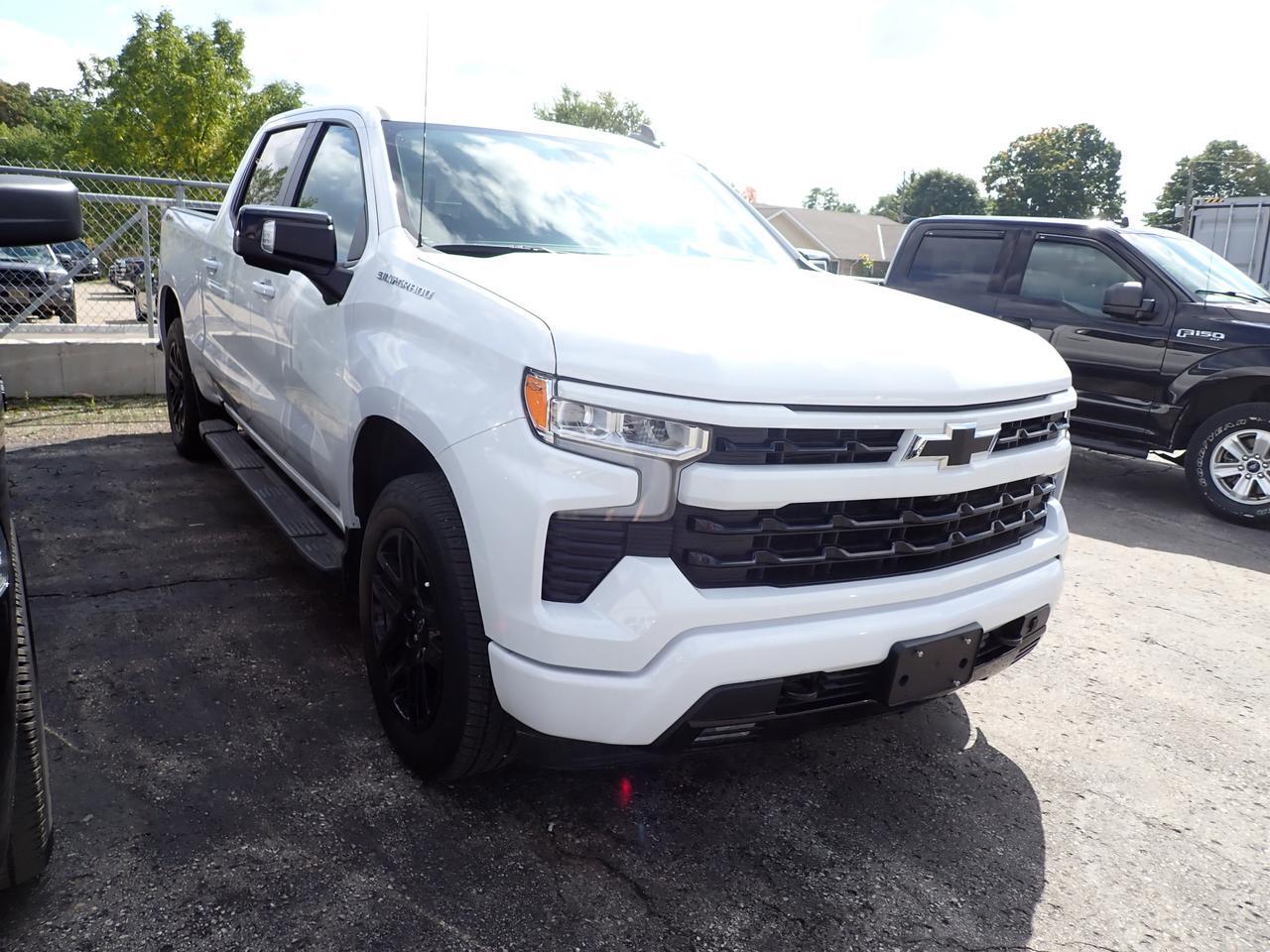 2023 Chevrolet Silverado 1500 RST 4WD CREW CAB Listowel ON