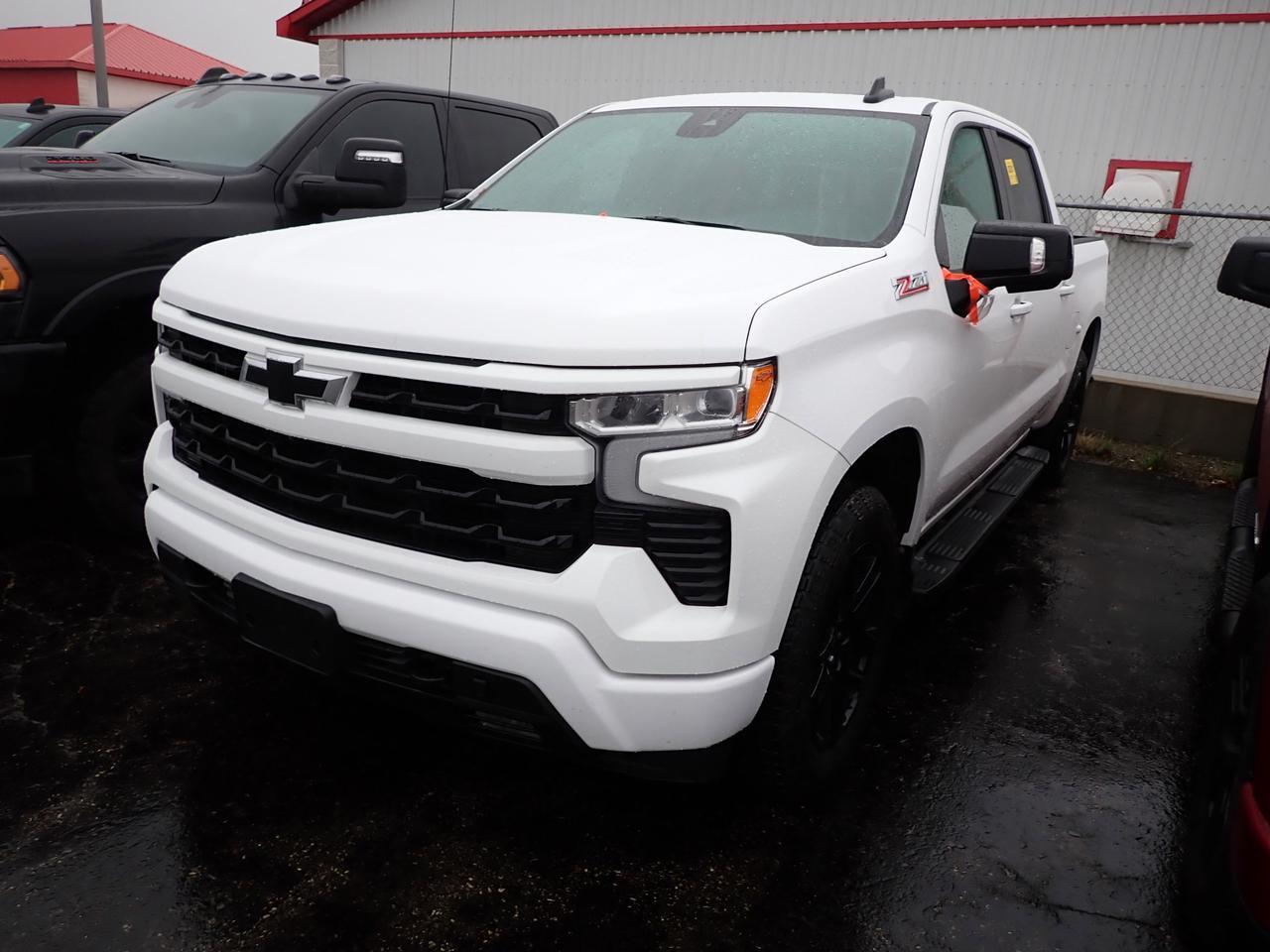 2023 Chevrolet Silverado 1500 RST 4WD CREW CAB Listowel ON