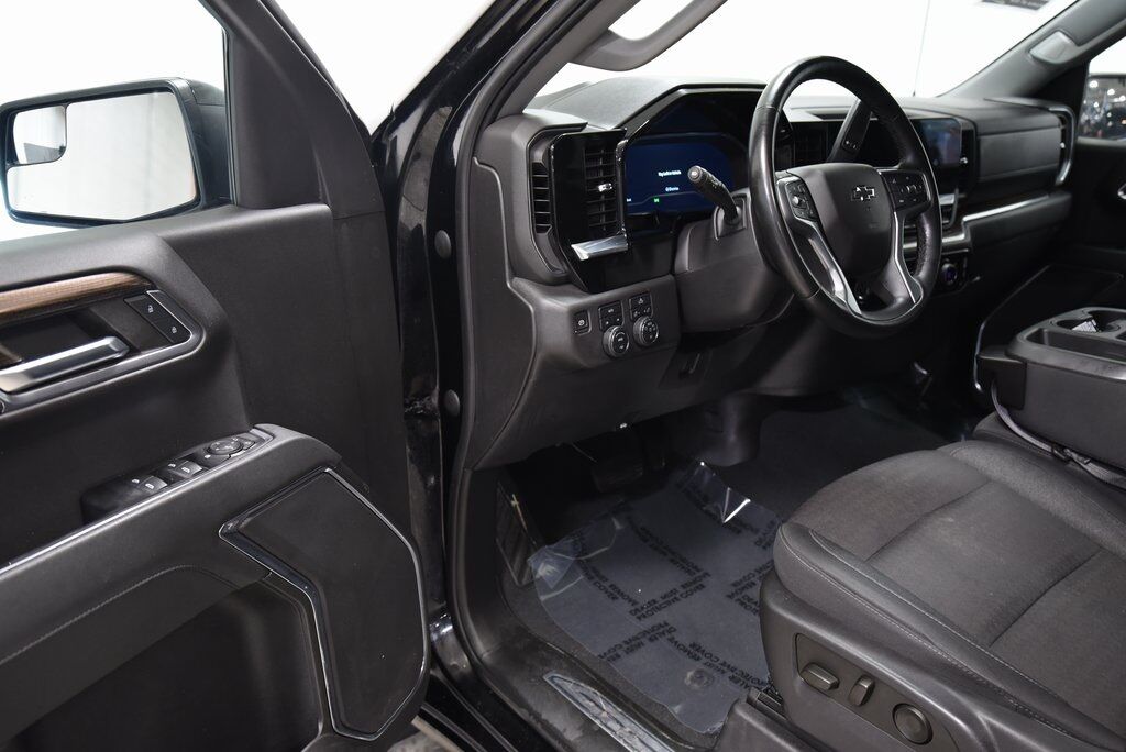 2023 Chevrolet Silverado 1500 RST Akron