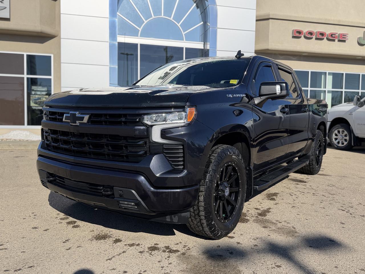 2023 Chevrolet Silverado 1500 RST Crew Cab 4WD | Low KMs | V8 | Heated Seats | Remote Start | Backup Camera Redwater AB