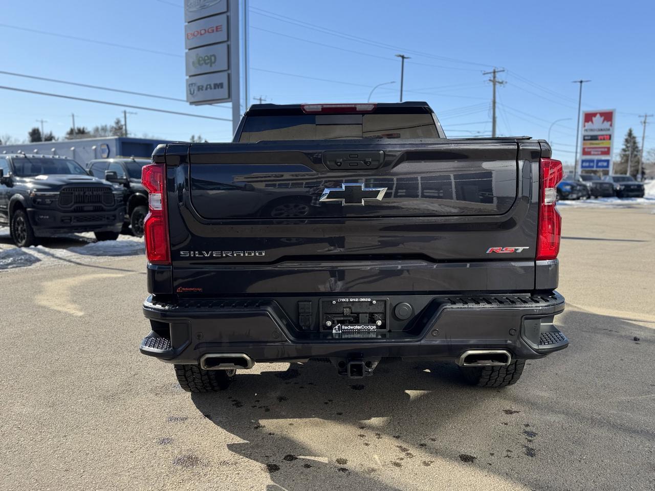 2023 Chevrolet Silverado 1500 RST Crew Cab 4WD | Low KMs | V8 | Heated Seats | Remote Start | Backup Camera Redwater AB