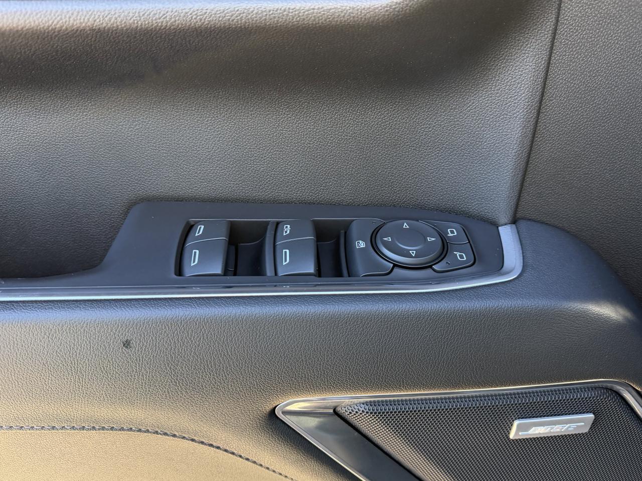 2023 Chevrolet Silverado 1500 RST Crew Cab 4WD | Low KMs | V8 | Heated Seats | Remote Start | Backup Camera Redwater AB