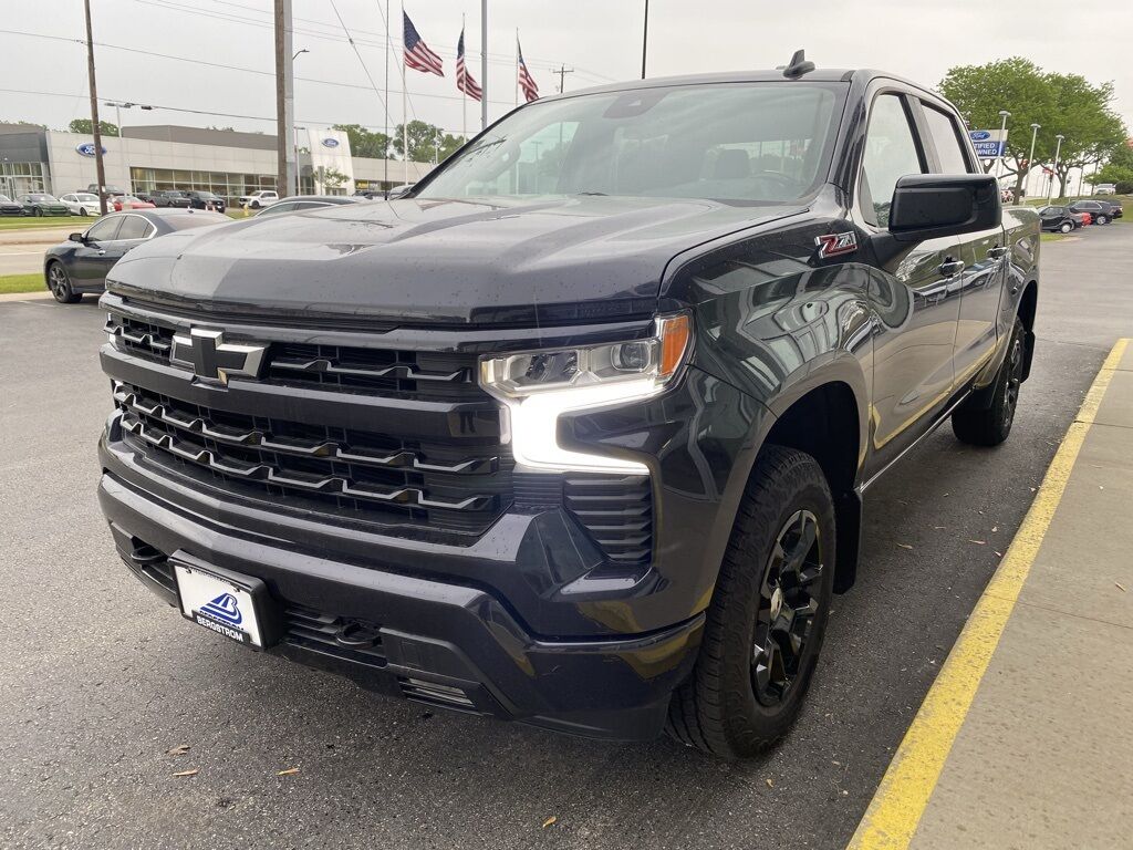2023 Chevrolet Silverado 1500 RST Green Bay WI