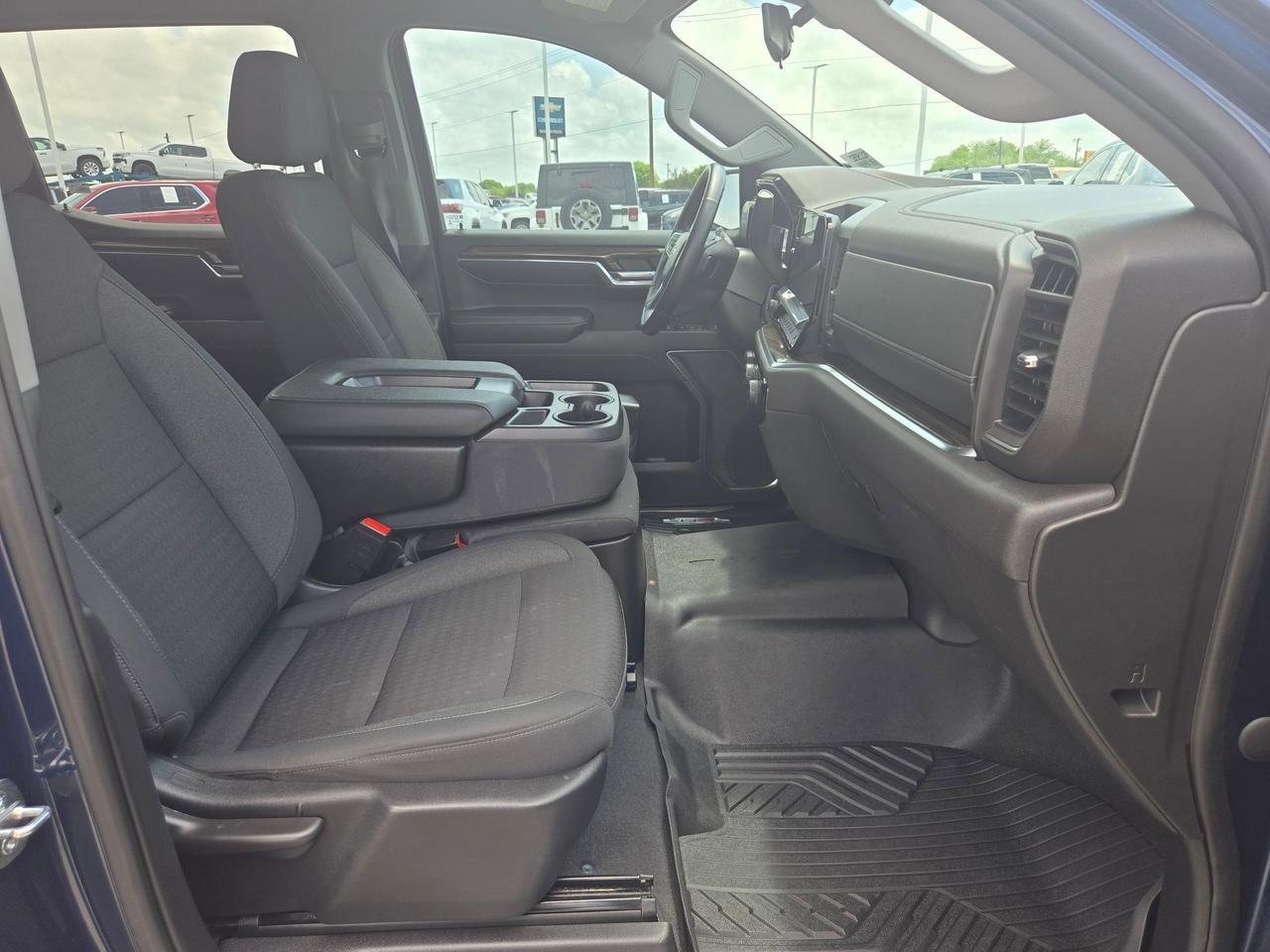 2023 Chevrolet Silverado 1500 RST Castroville TX