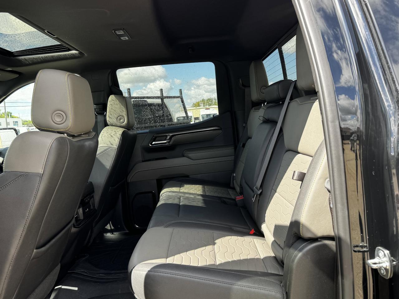 2023 Chevrolet Silverado 1500 ZR2 | Tech Pkg | Heads Up Display | Multimatic DSSV Suspension | Locking Differentials Redwater AB