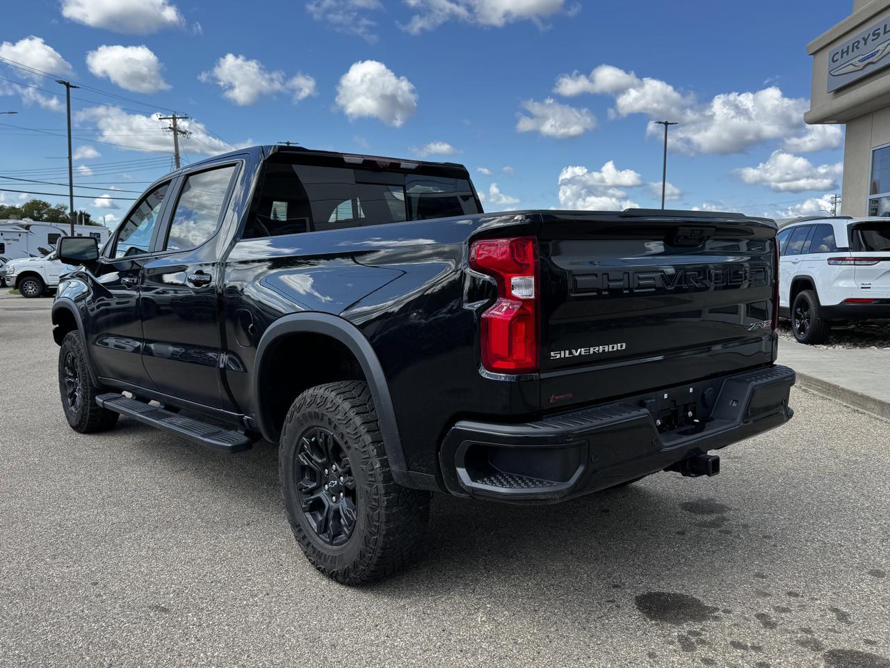 2023 Chevrolet Silverado 1500 ZR2 | Tech Pkg | Heads Up Display | Multimatic DSSV Suspension | Locking Differentials Redwater AB