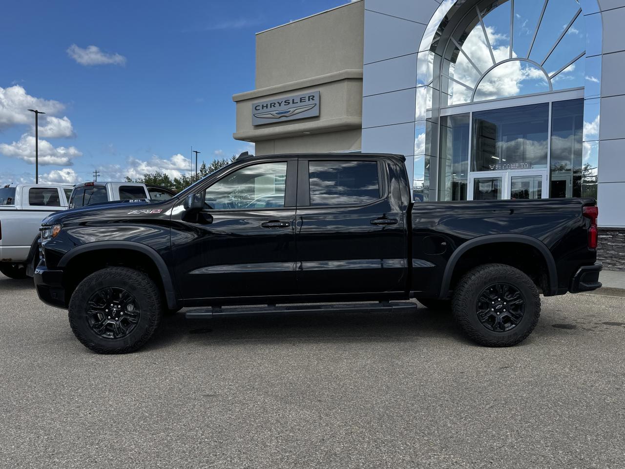 2023 Chevrolet Silverado 1500 ZR2 | Tech Pkg | Heads Up Display | Multimatic DSSV Suspension | Locking Differentials Redwater AB
