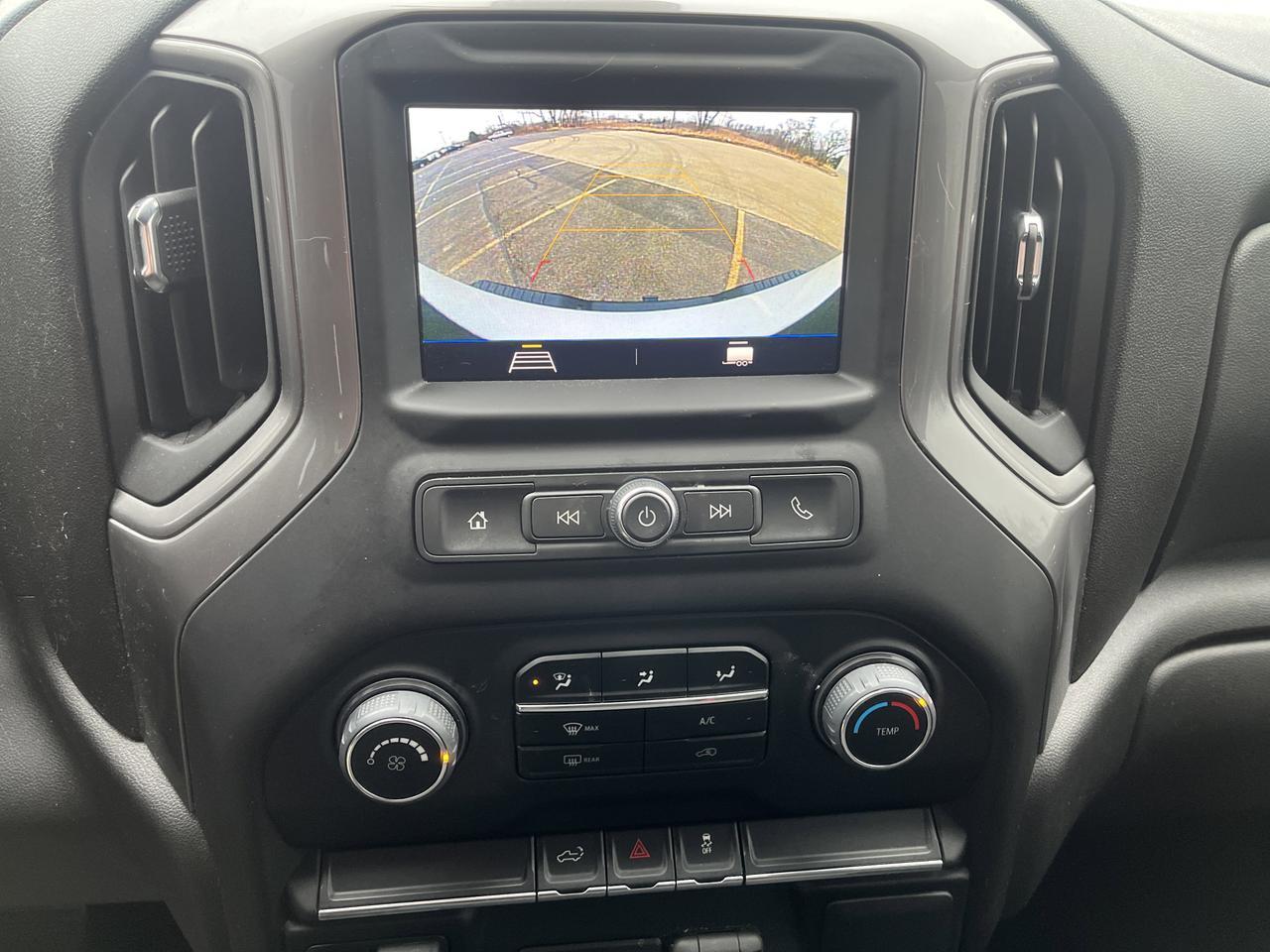 2023 Chevrolet Silverado 2500HD 2500HD Custom Double Cab 4WD Conv SafetyConf SnowPlowPrepPkgs w/LED-MarkerLamps RemoteStart Saukville WI