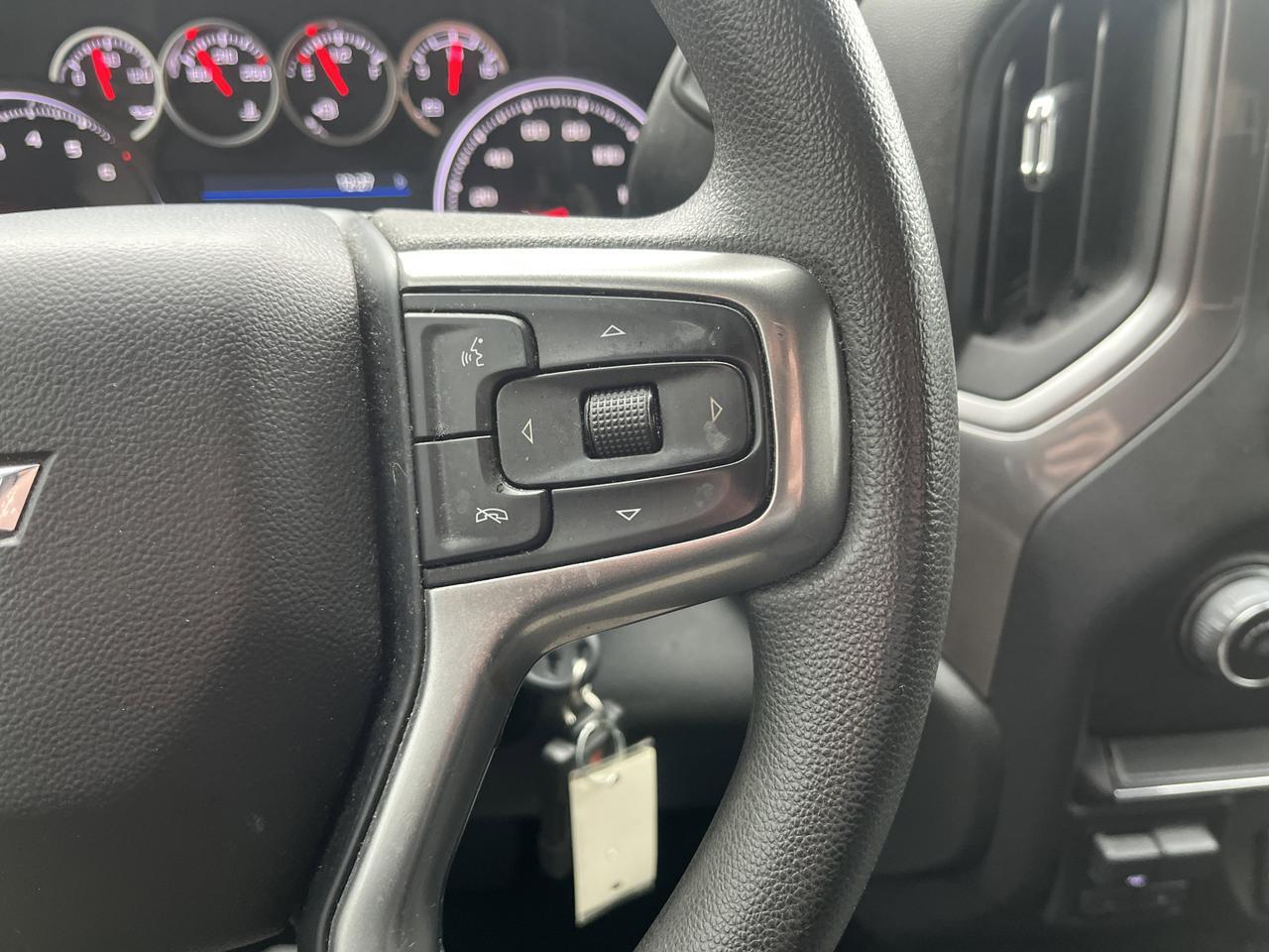 2023 Chevrolet Silverado 2500HD 2500HD Custom Double Cab 4WD Conv SafetyConf SnowPlowPrepPkgs w/LED-MarkerLamps RemoteStart Saukville WI