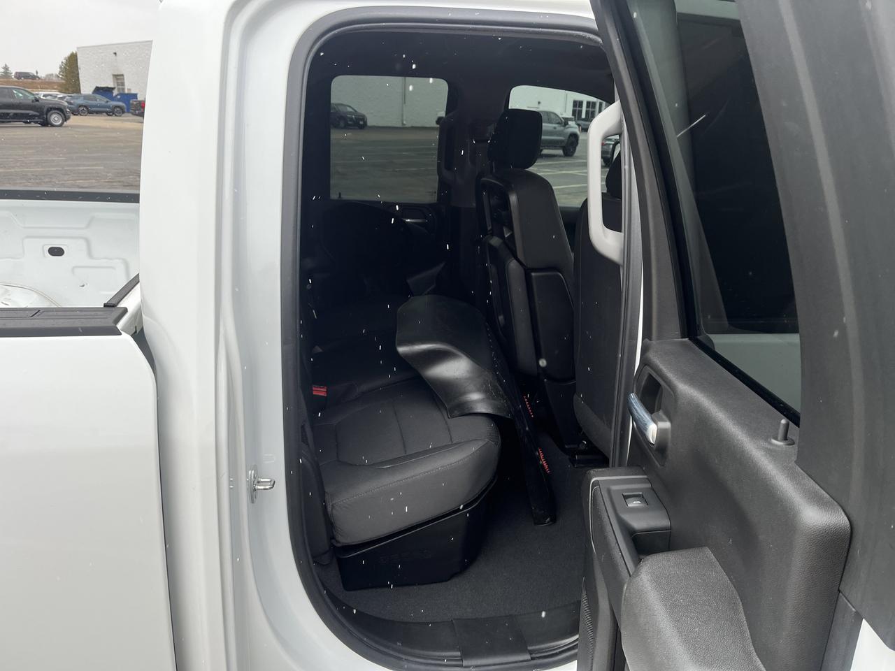 2023 Chevrolet Silverado 2500HD 2500HD Custom Double Cab 4WD Conv SafetyConf SnowPlowPrepPkgs w/LED-MarkerLamps RemoteStart Saukville WI