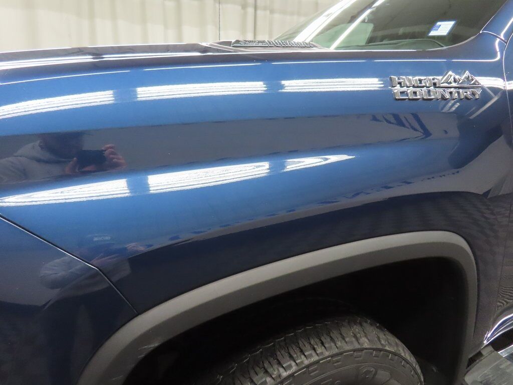 2023 Chevrolet Silverado 2500HD 4x4 Crew Cab High Country Fond du Lac WI