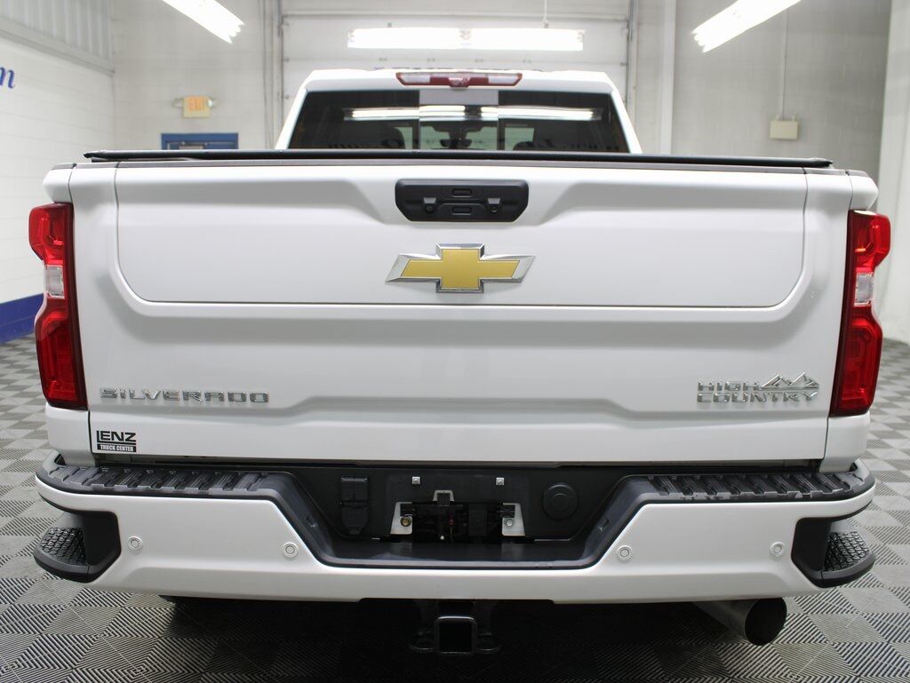 2023 Chevrolet Silverado 2500HD 4x4 Crew Cab High Country Fond du Lac WI