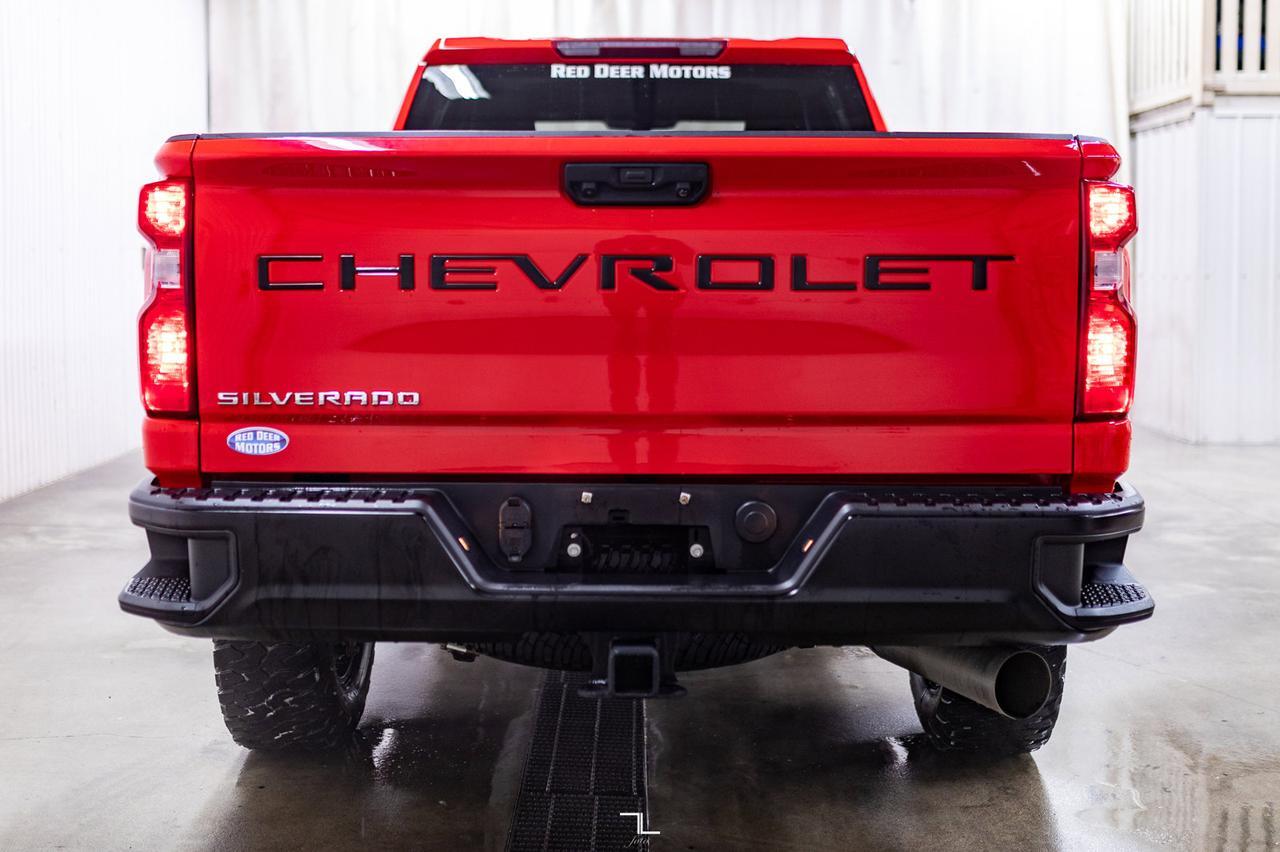 2023 Chevrolet Silverado 2500HD 4x4 Crew Cab LT Diesel BCam Red Deer AB