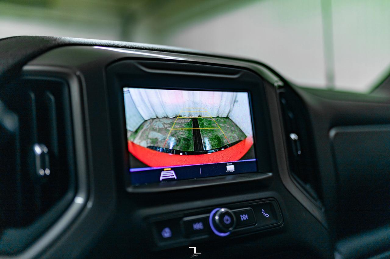 2023 Chevrolet Silverado 2500HD 4x4 Crew Cab LT Diesel BCam Red Deer AB