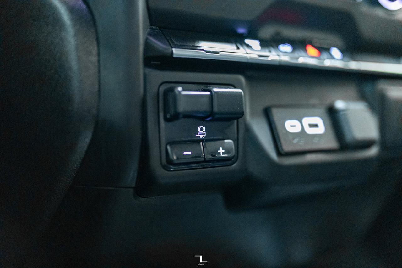 2023 Chevrolet Silverado 2500HD 4x4 Crew Cab LT Diesel BCam Red Deer AB