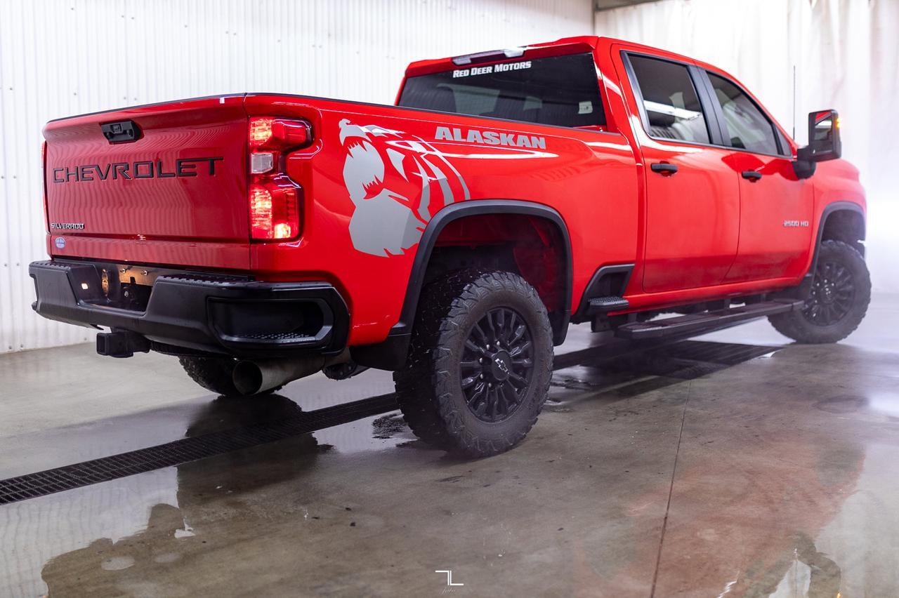 2023 Chevrolet Silverado 2500HD 4x4 Crew Cab LT Diesel BCam Red Deer AB