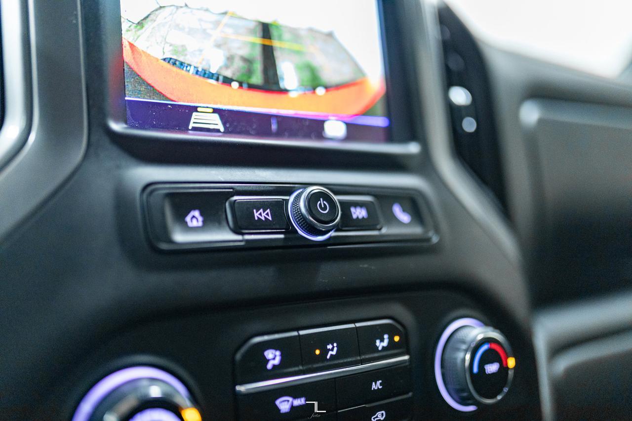 2023 Chevrolet Silverado 2500HD 4x4 Crew Cab LT Diesel BCam Red Deer AB