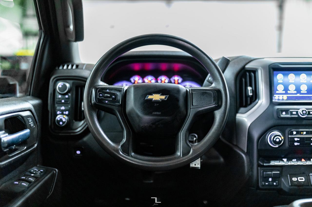 2023 Chevrolet Silverado 2500HD 4x4 Crew Cab LT Diesel BCam Red Deer AB