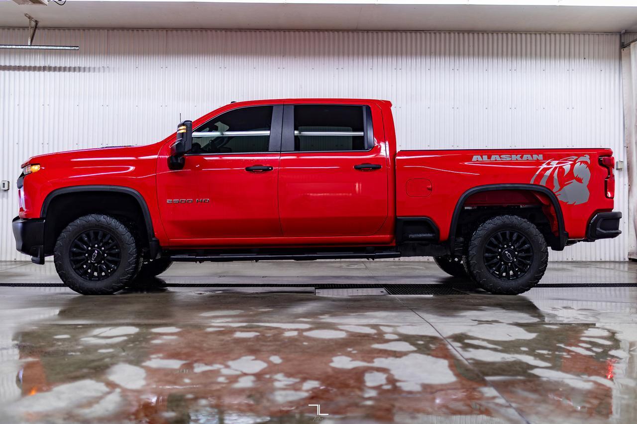 2023 Chevrolet Silverado 2500HD 4x4 Crew Cab LT Diesel BCam Red Deer AB