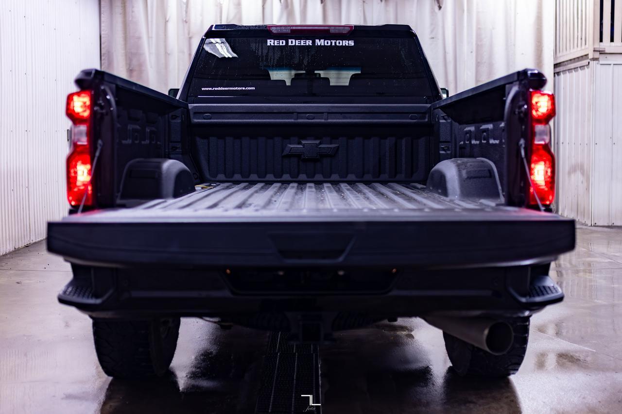 2023 Chevrolet Silverado 2500HD 4x4 Crew Cab LT Z71 Diesel BCam Red Deer AB